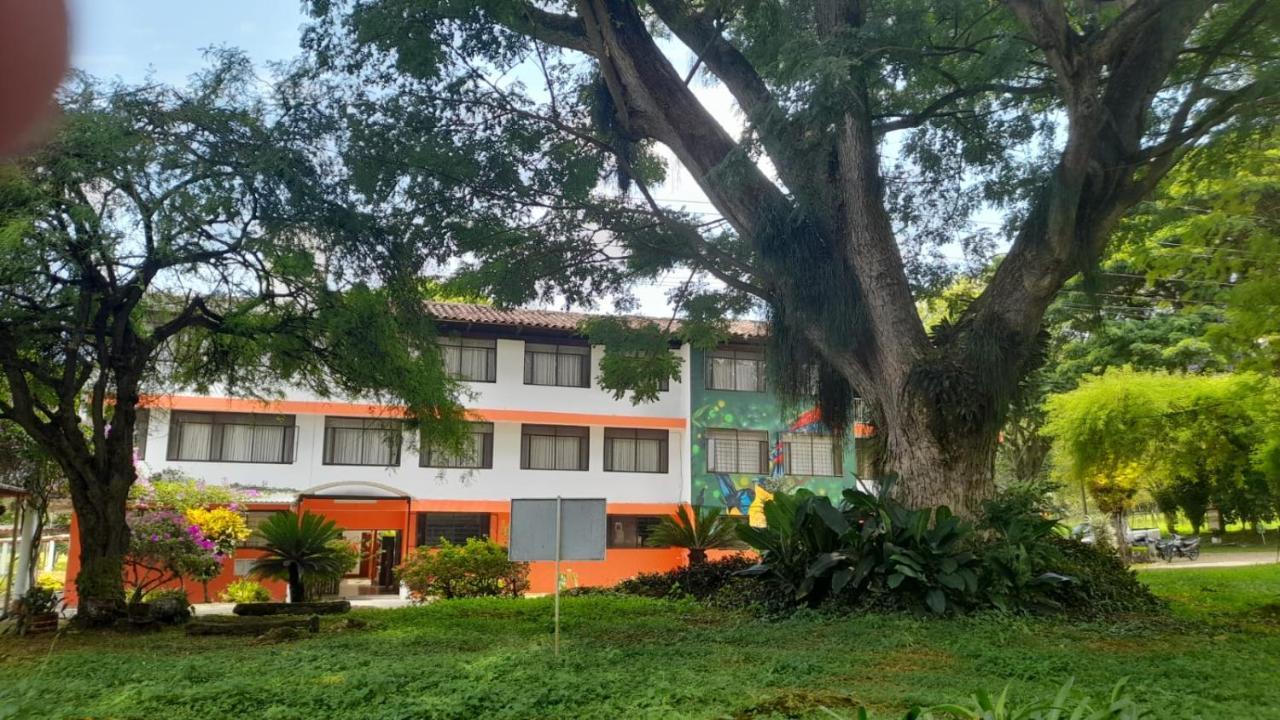 Imca Hotel Buga Exterior foto