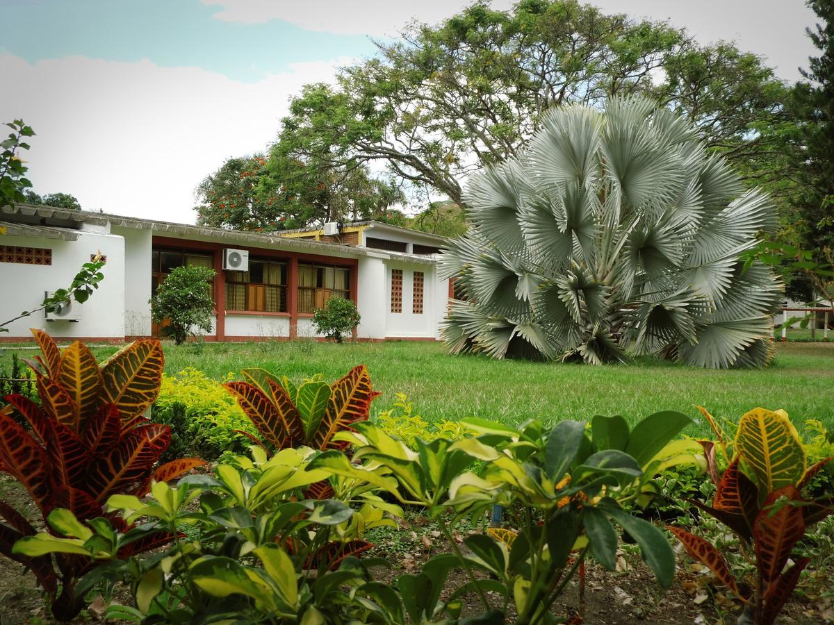 Imca Hotel Buga Exterior foto